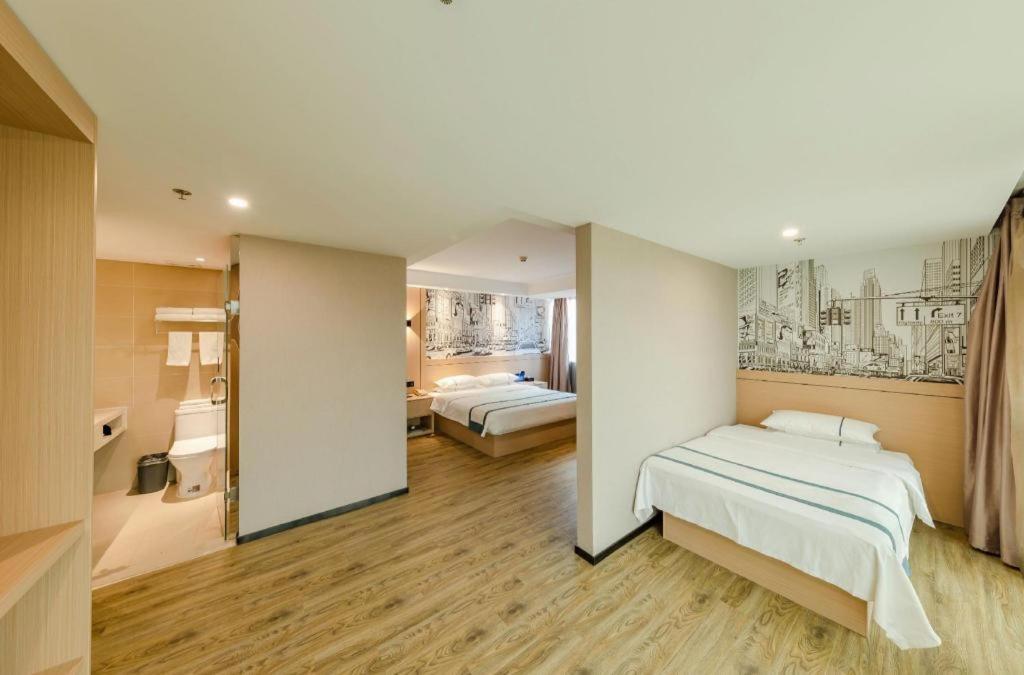 Hotel Comfort Capital Airport Shunyi Metro Station 3*