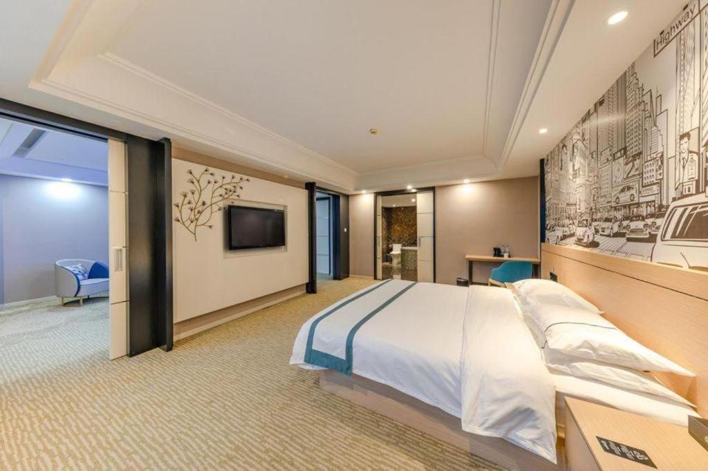 Hotel Comfort Capital Airport Shunyi Metro Station 3*