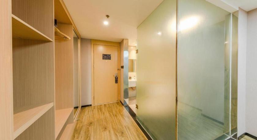 Hotel Comfort Capital Airport Shunyi Metro Station 3*