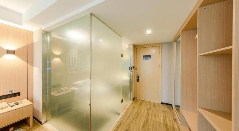 Comfort Capital Airport Shunyi Metro Station 3*