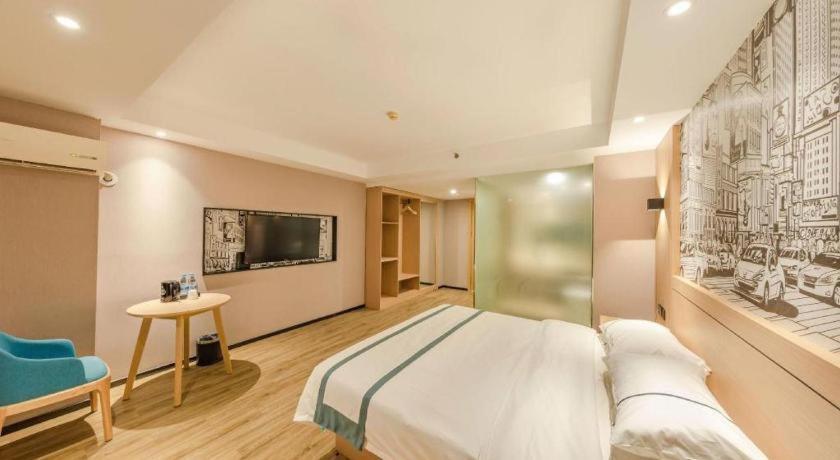Comfort Capital Airport Shunyi Metro Station 3*