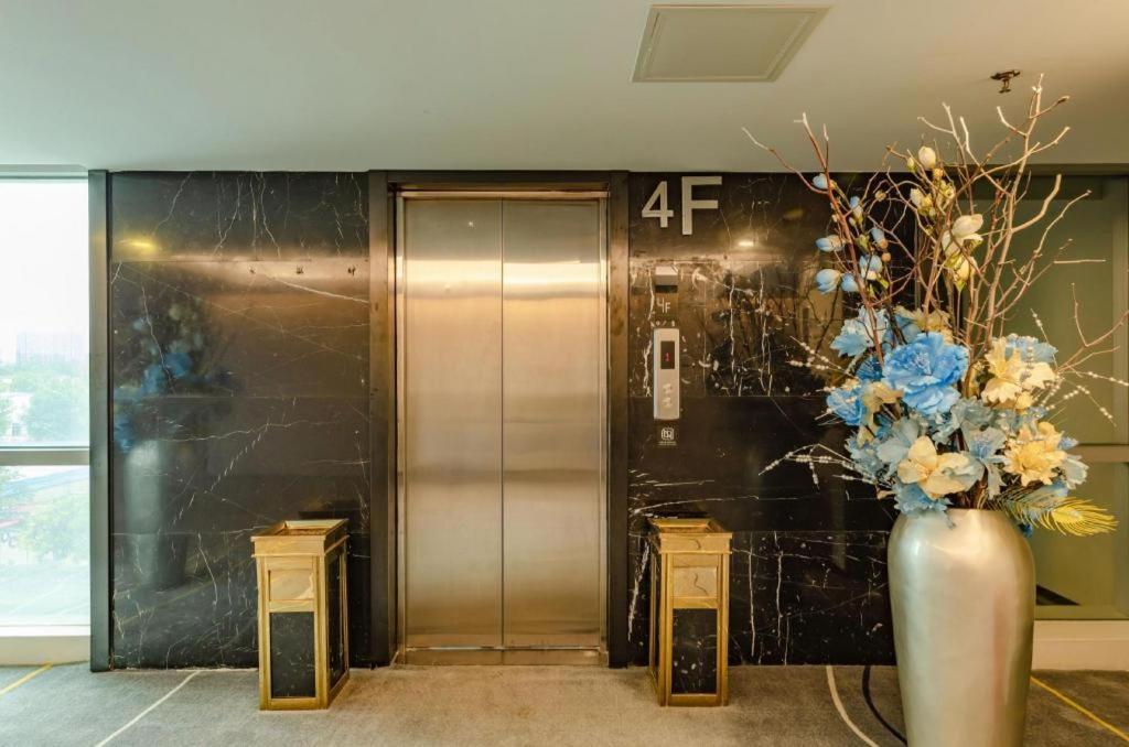 Hotel Comfort Capital Airport Shunyi Metro Station