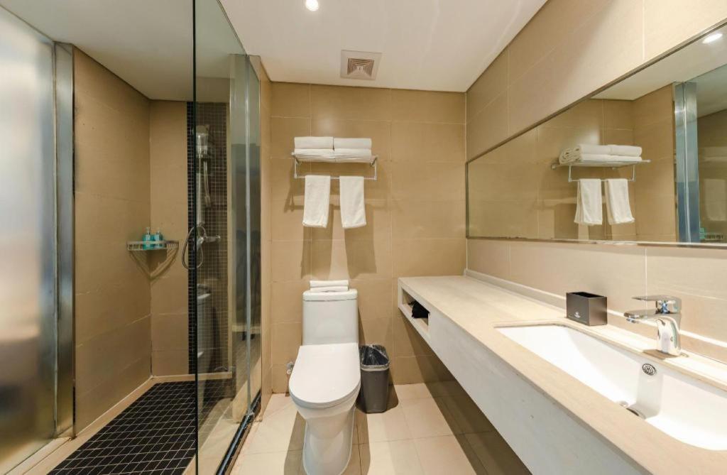 Hotel Comfort Capital Airport Shunyi Metro Station 3*